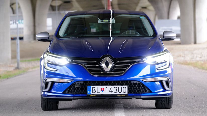 Test Renault Megane 1 3 Tce 160 Gt Line Celkom Iny Megane Testy Automobilov Auto Pravda Sk