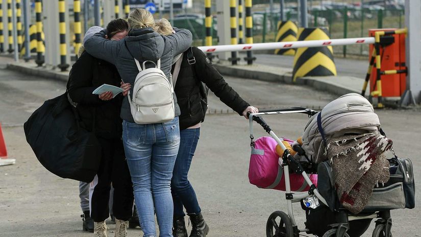 Ponad 660 000 osób uciekło już z Ukrainy – Świat – Aktualności