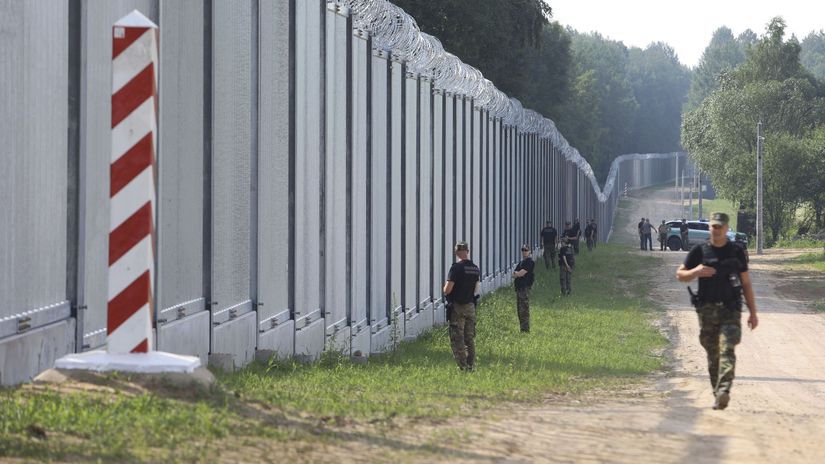 Granicę polsko-słowacką można przekraczać od północy wyłącznie w wyznaczonych miejscach i z dokumentami – Świat – Aktualności
