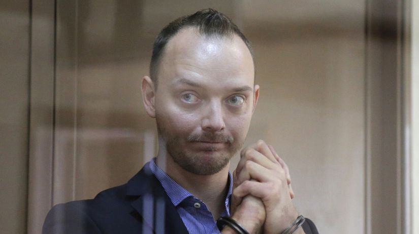 Ruský súd poslal novinára Safronova na 22 rokov do väzenia za vlastizradu -  Svet - Správy - Pravda