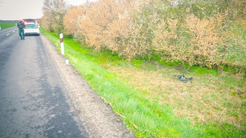 Il l’a renversée et s’est enfui.  Le cycliste est sous ventilation pulmonaire.  La police demande de l’aide – Accueil – Actualités