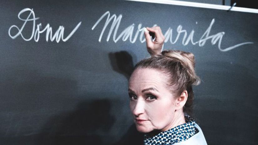 Oľga Belešová en tant que professeur de Dona Margarita vous fera ressortir – Théâtre – Culture