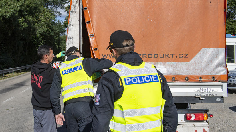 Czechy przedłużają tymczasowe kontrole graniczne ze Słowacją – Świat – Aktualności