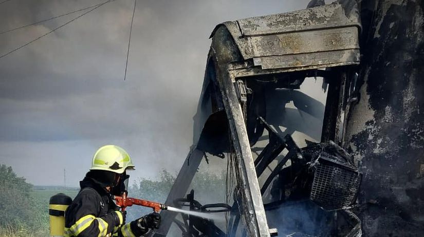 Objavili sa nové skutočnosti v prípade tragickej nehody pri Nových Zámkoch: Vlak zrejme nešiel po vylúčenej koľaji