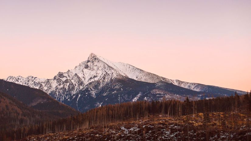 Tri tajomstv&aacute; Tatier: Ako dostali svoje meno? Ktor&yacute; &scaron;t&iacute;t bol kedysi najvy&scaron;&scaron;&iacute; a prečo je dnes až trin&aacute;sty? Ako sa Kriv&aacute;ň ohol?