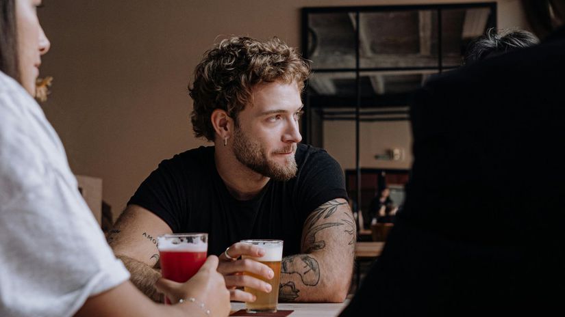 Najdrah&scaron;&iacute; alkohol. Kde v Eur&oacute;pe zaplat&iacute;te za pivo &bdquo;zlatom&ldquo; a kde sa napijete za drobn&eacute;? Ako je na tom Slovensko?