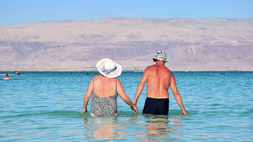 Su&scaron;i aj modlitba ako recept na nesmrteľnosť? Japonsko valcuje svet v počte storočn&yacute;ch, ale Eur&oacute;pa m&aacute; v top 10 rebr&iacute;čku až 5 kraj&iacute;n