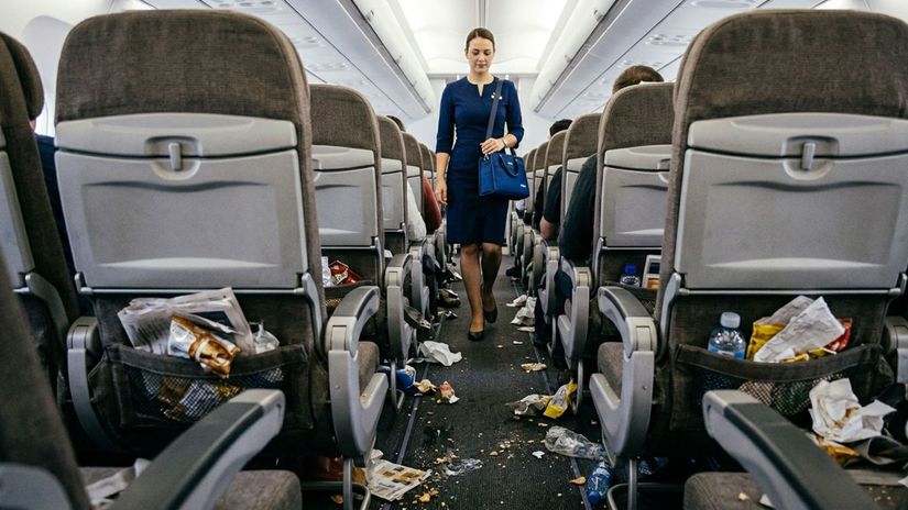 Čistota ako nov&yacute; luxus? Eur&oacute;pske aerol&iacute;nie &scaron;etria a chc&uacute; n&uacute;kať ekonomick&uacute; triedu s omrvinkami, &scaron;pinav&yacute;mi WC a pln&yacute;mi ko&scaron;mi