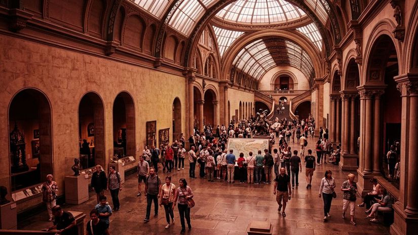 Koniec &eacute;ry &bdquo;zadarmo&ldquo;? Do zn&aacute;mych m&uacute;ze&iacute; možno bud&uacute; turisti platiť vstupn&eacute; - probl&eacute;m je v&scaron;ak zistiť, kto je dom&aacute;ci a kto nie