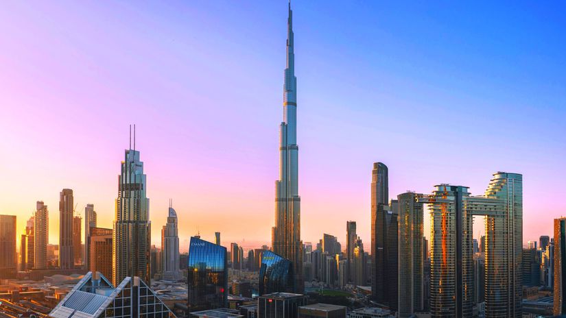 Dubajsk&aacute; fatamorg&aacute;na: O&aacute;za luxusu sa zmenila na terč a miliard&aacute;ri si expresne hľadaj&uacute; nov&yacute; pr&iacute;stav. Toto s&uacute; miesta, kam sa prelej&uacute; ich peniaze