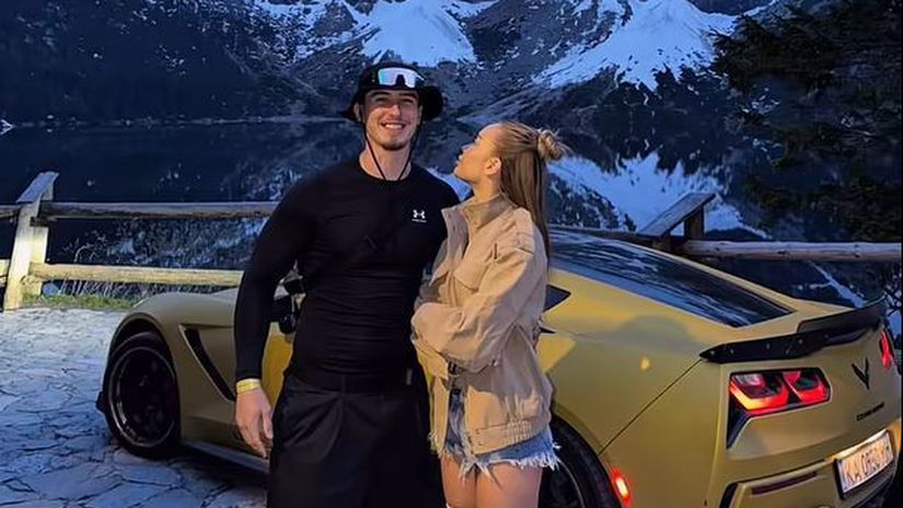 Ukrajinsk&yacute; influencer pob&uacute;ril svojou jazdou autom v chr&aacute;nenom &uacute;zem&iacute; Tatier. Premi&eacute;r žiada trest, ministerstvo ho rovno vyhostilo