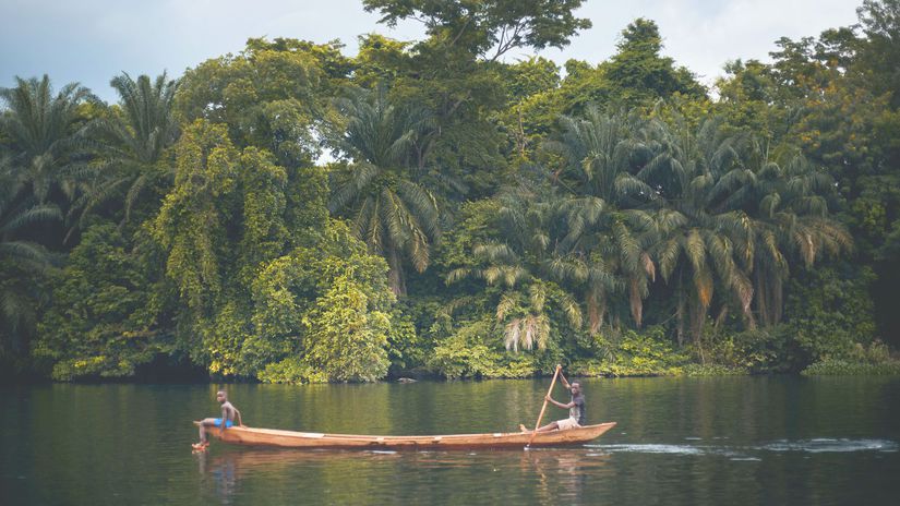 Za diamantmi a občianskymi vojnami sa skr&yacute;va in&aacute; Afrika. Sierra Leone a Lib&eacute;ria l&aacute;kaj&uacute; dobrodružn&yacute;ch cestovateľov