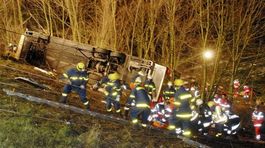 V Nemecku havaroval autobus s turistami