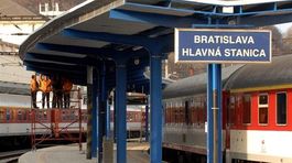 Kotlebove hliadky vo vlakoch zakázali 