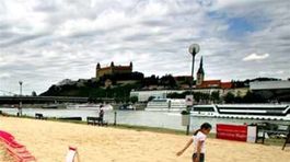 Bratislava má svoju pláž aj plavčícke desatoro