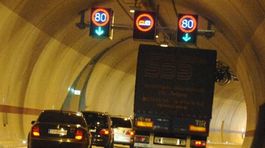 Dráma v bratislavskom tuneli Sitina, z auta odletelo koleso