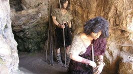 Pračlovek používal štiepanie kameňa už v Afrike