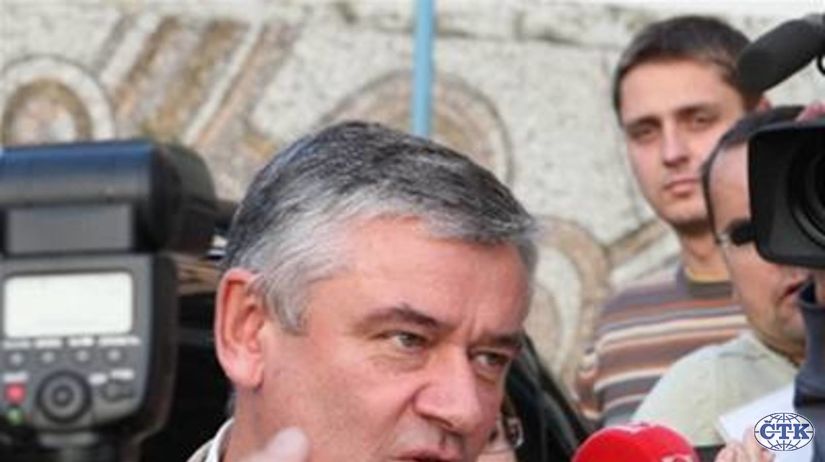 Líder SNS Ján Slota odchádza z koaličnej rady.
