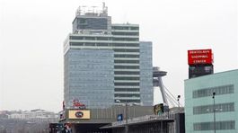 Polícia nenašla bombu v nákupných centrách Aupark