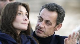 Nicolas Sarkozy a Carla Bruniová