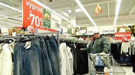 Import textilu valcuje koronavírus