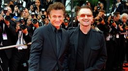 Sean Penn (vľavo) a Bono Vox