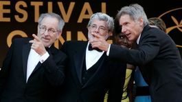 Zľava: Steven Spielberg, George Lucas a Harrison Ford