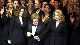 Laetizia Casta, Yves Saint Laurent a Catherine Deneuve