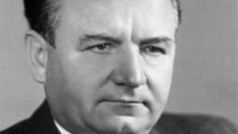 Gottwaldov kameň z B. Bystrice skončil v základoch kravína