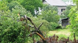 Veterná smršť na východnom Slovensku strhávala strechy