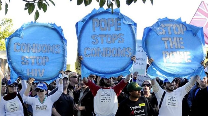Protest proti Pápežovi