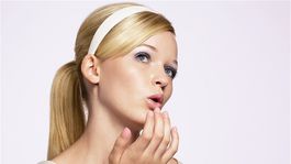 Dotýkate sa často tváre? Táto webstránka vás to odnaučí