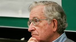 Trump spôsobí ďalší ekonomický kolaps, tvrdí ekonóm Chomsky