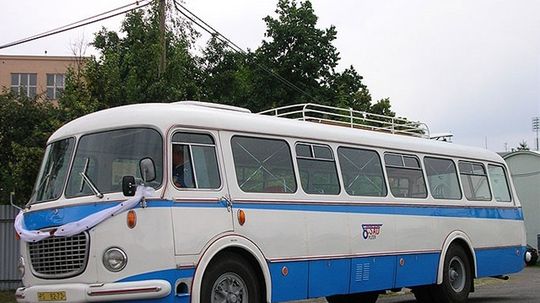 V ČSSR sa ich vyrobilo 14 451 kusov.