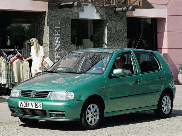 V roku 2002 sa priemerná cena Pola pohybovala...