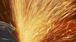 Trump chystá clo na oceľ a hliník, EÚ urobí protiopatrenia