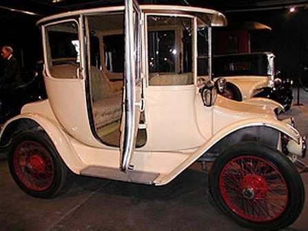 William Taft ukončil elektromobilom Backer...