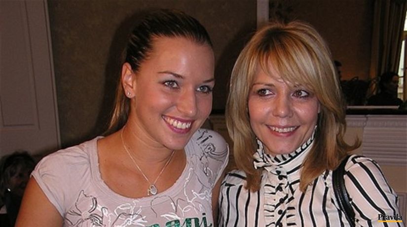 Dominika Cibulková prišla spolu s mamou.