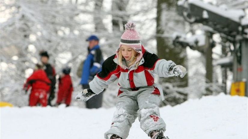 Koliba, sneh, lyžovačka, snoubord, deti, dieťa,...