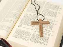 cirkev, kňaz, biblia, omša, kostol, kresťania, kríž, Kristus, Ježiš