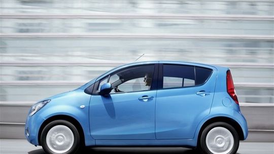 Výška karosérie uľahčuje nastupovanie.