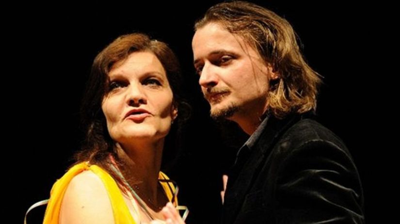 Jana Oľhová ako Lady Macbeth a Dano Heriban ako...