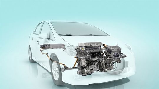 Hybridná sústava má výstupný výkon 100 kW (136 k).