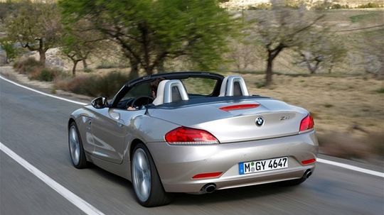 Nový roadster má výrazne elegantnejšie tvary.