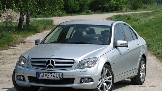 Maska verzie Avantgarde sa k výkonom motora hodí.