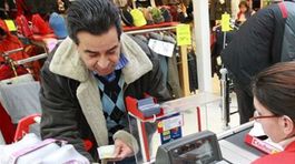 Do obchodov sa po znížení DPH vrátia dvojité cenovky