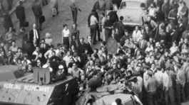 Rok po okupácii Československa sa režim už s nikým nehral