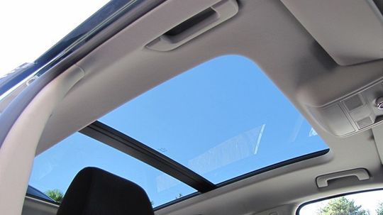 Strešné okno prepúšťa len 10 % tepelnej energie.