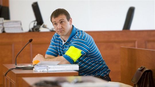 Róbert Okoličány zostáva za mrežami, figuruje...