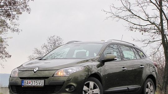 Mégane Grandtour získal vlastnú identitu.